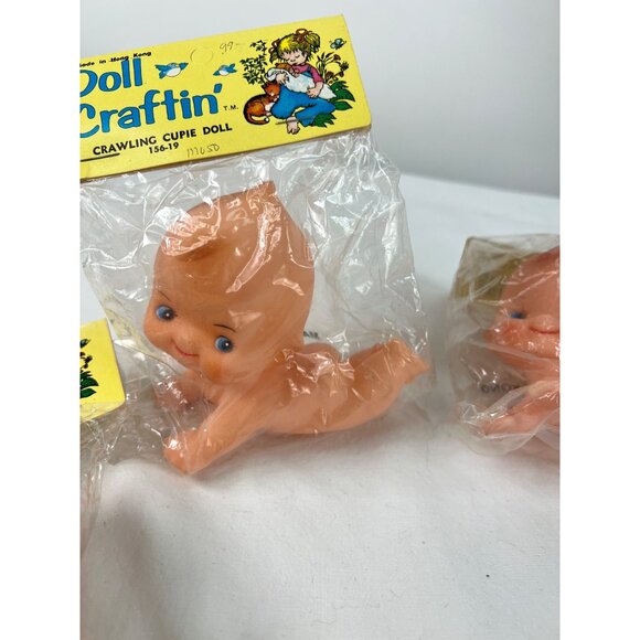 Vintage Doll Craftin Crawling Cupie Doll Set Of 4 Plastic Toys Made In Hong Kong - Picture 3 of 6